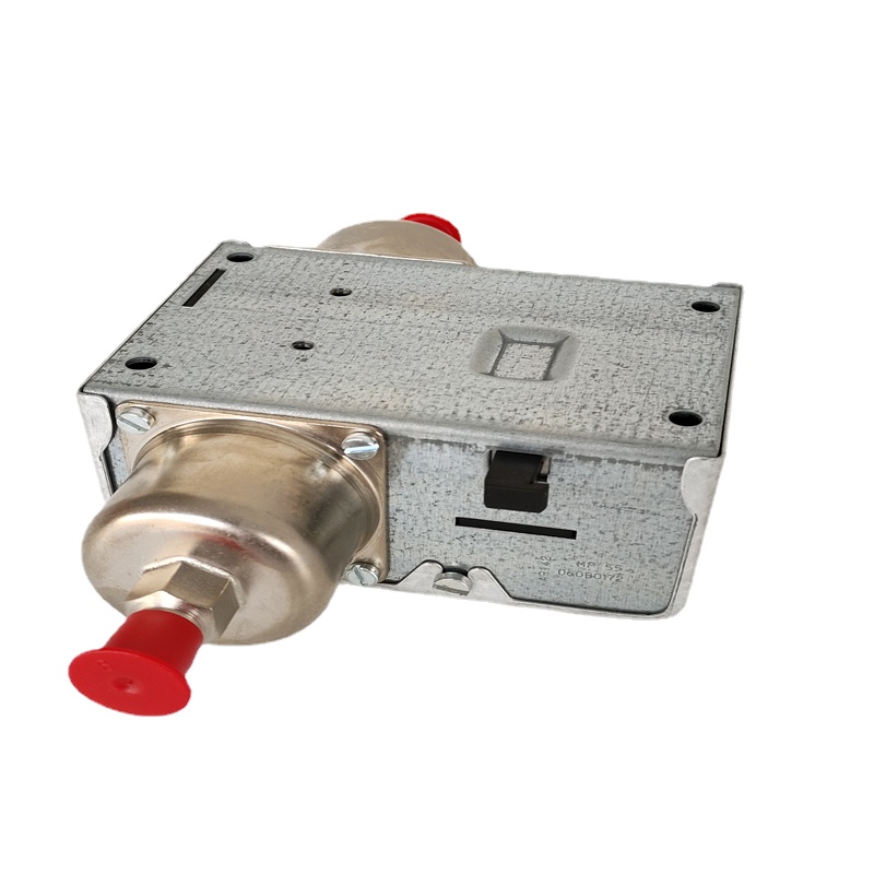 Danfoss MP54 Pressure Differential Controller 060B016666
