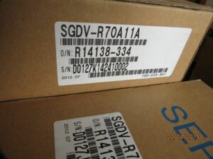 yaskawa-sgdv-r70a11a-servo-drive